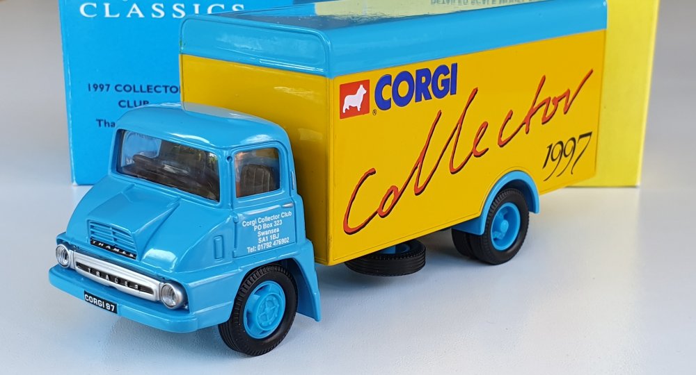 CORGI THAMES TRADER BOX VAN