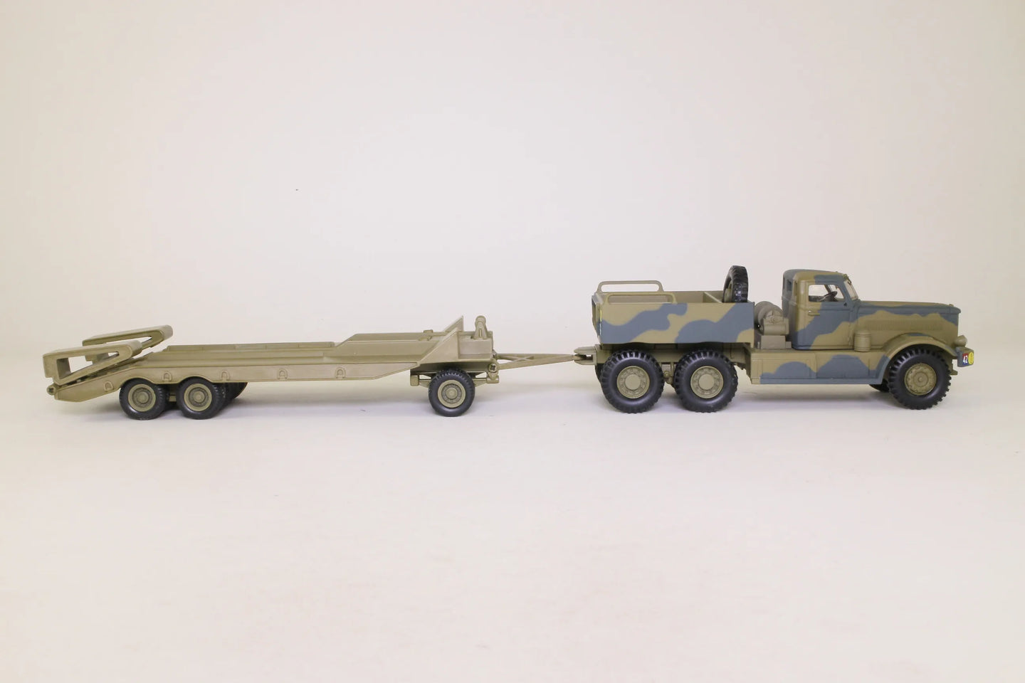 CORGI DIAMOND T 980 TANK TRANSPORTER 1942/43