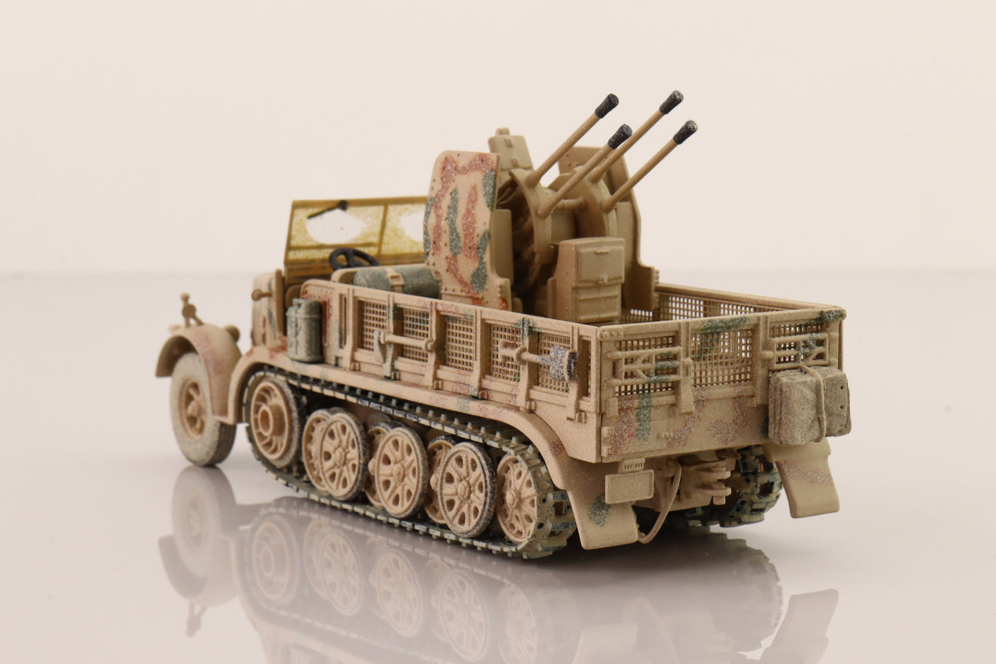 CORGI SD.KFZ.7/1 HALF TRACK WITH 2CM FLAKVIERLING 38 QUAD ANTI-AIRCRAFT GUN NORTH AFRICA 1942