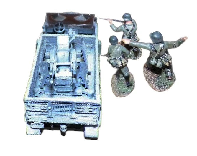 CORGI SDKFZ7/1 & ANTI-AIRCRAFT GUN & 3 FIGURES GERMAN ARMY HOLLAND 1944
