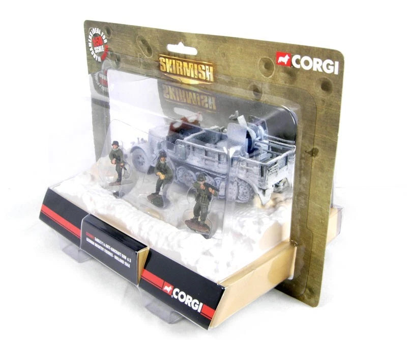 CORGI SDKFZ7/1 & ANTI-AIRCRAFT GUN & 3 FIGURES GERMAN ARMY HOLLAND 1944