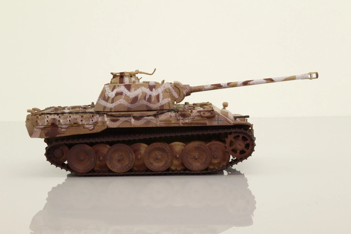 CORGI V PANTHER AUSF. G GERMAN ARMY GERMANY 1945