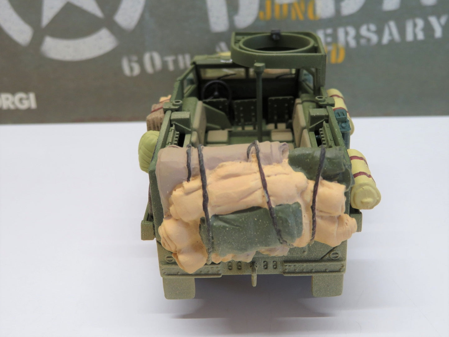 CORGI M3 WHITE HALF-TRACK 4TH CANADIAN ARMOURED FRANCE 1944
