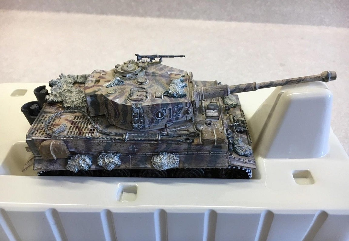 CORGI HENSCHEL SD.KFZ.181 TIGER TANK 1944/45