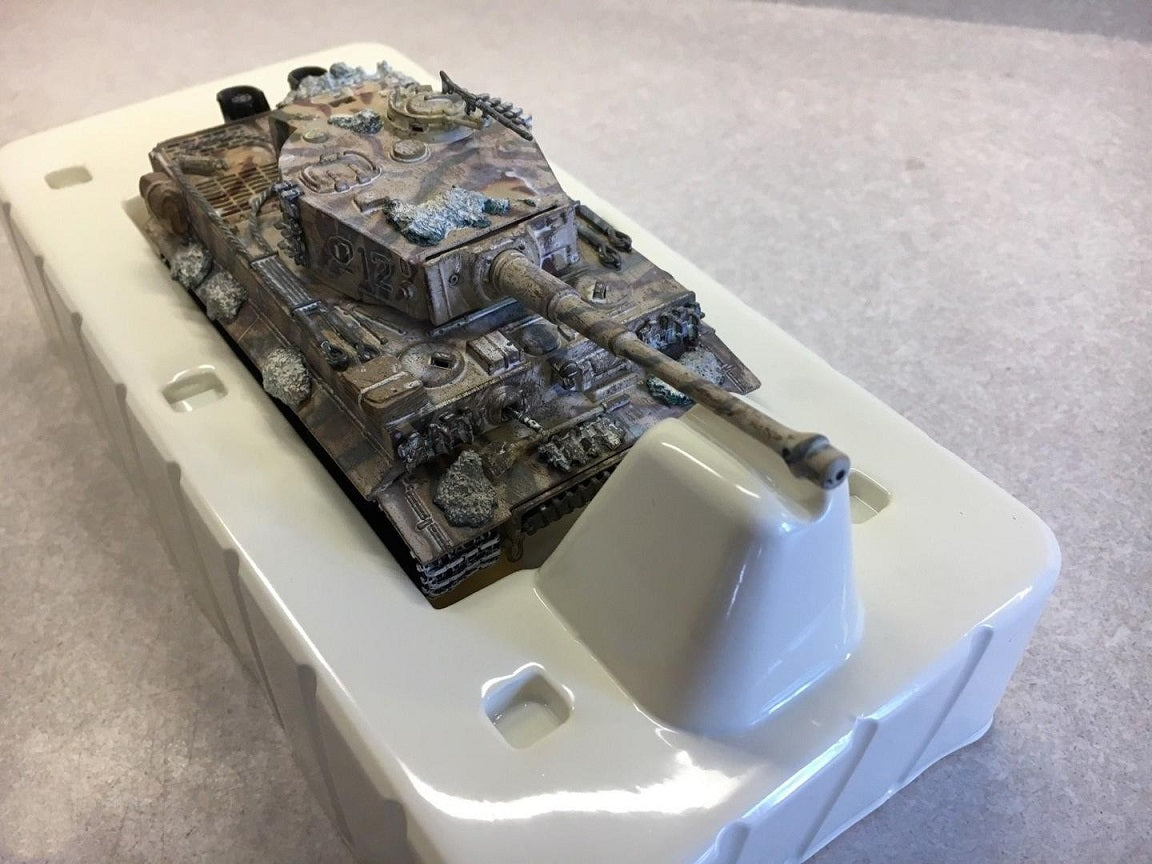CORGI HENSCHEL SD.KFZ.181 TIGER TANK 1944/45