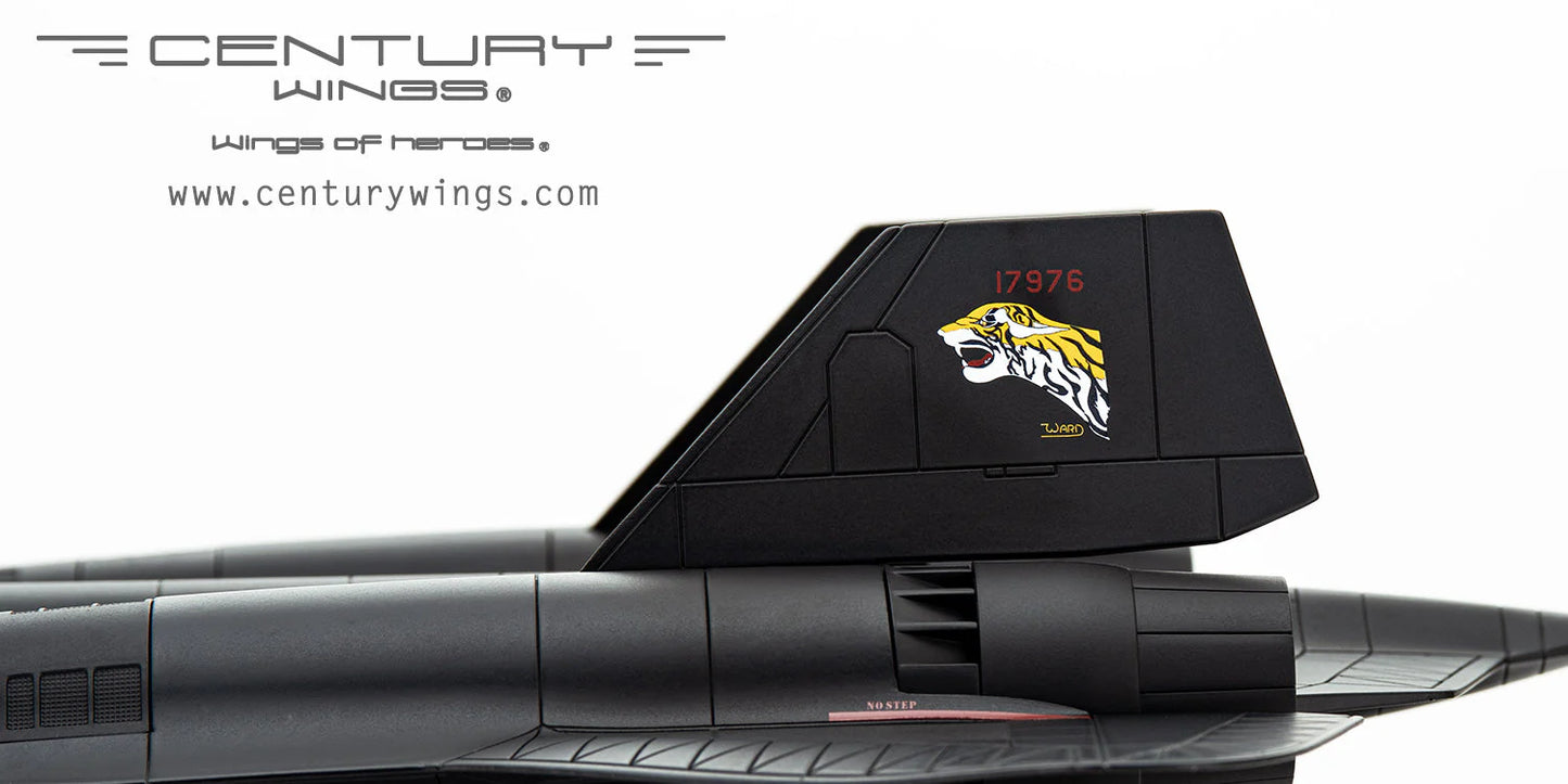 CENTURY WINGS SR-71A BLACKBIRD USAF 9TH SRW 61-7976 "SNARLING CAT" 1990