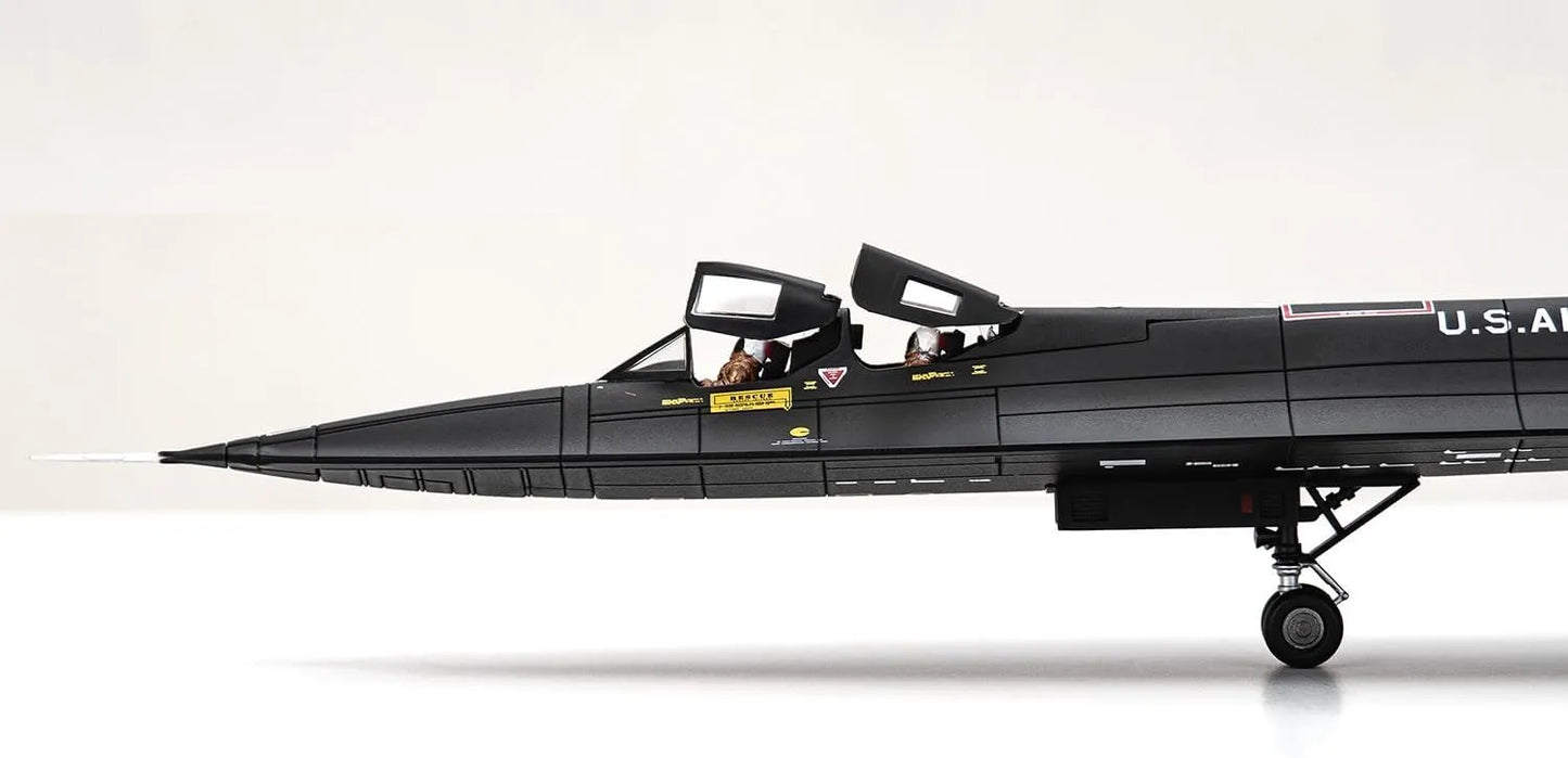 CENTURY WINGS SR-71 BLACKBIRD U.S.A.F F61- 7955 SKUNK WORKS 1985