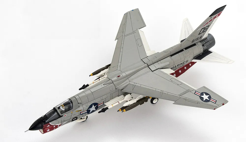 CENTURY WINGS F-8E CRUSADER U.S.MARINE CORPS "DEATH ANGELS" DB8 1966 (FLAPS DOWN VERSION)
