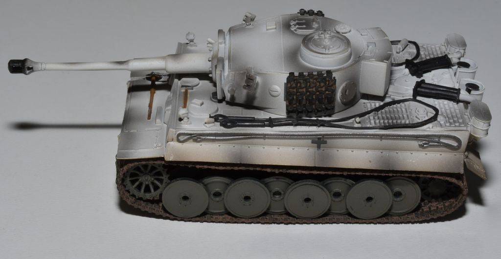 EASY MODEL HENSCHEL SD.KFZ.181 TIGER GERMAN ARMY KHARKOV UKRAINE 1943