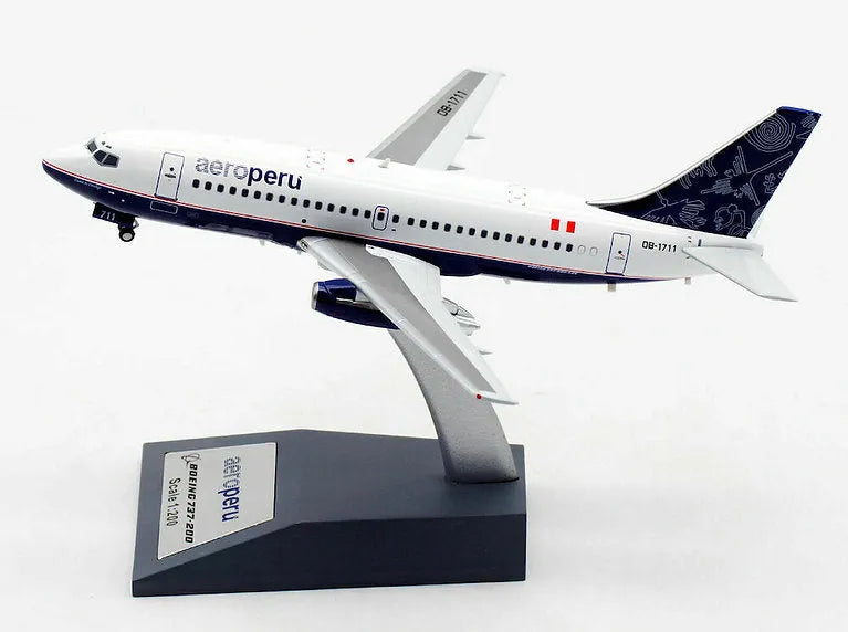 EL AVIADOR MODELS B737-200 AEROPERU REG: OB-1711
