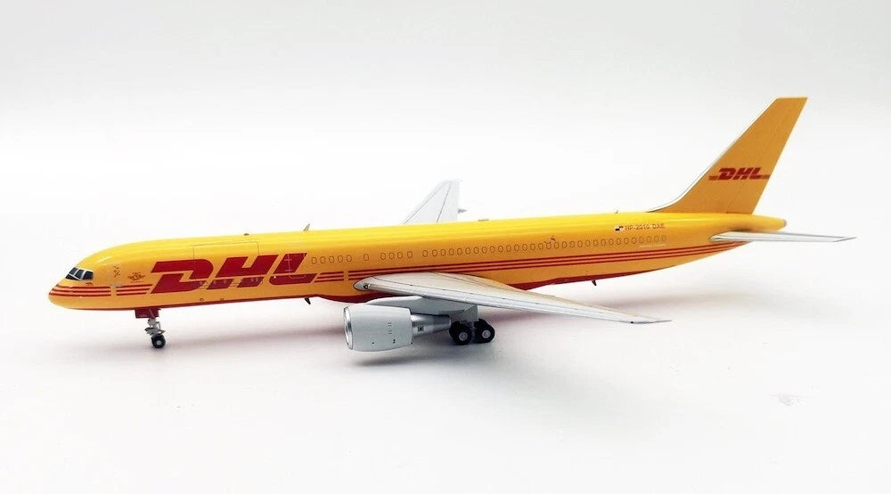 EL AVIADOR MODELS B757-200 DHL REG: HP-2010