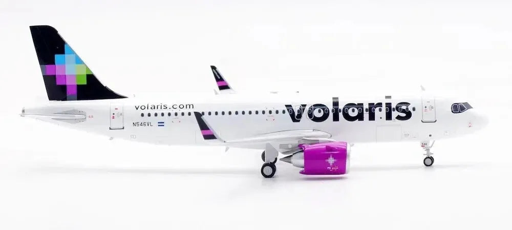 EL AVIADOR MODELS A320NEO VOLARIS EL SALVADOR REG: N546VL