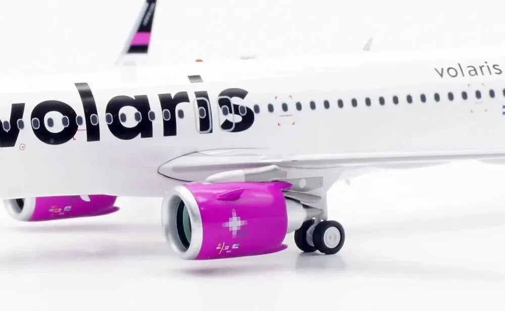 EL AVIADOR MODELS A320NEO VOLARIS EL SALVADOR REG: N546VL