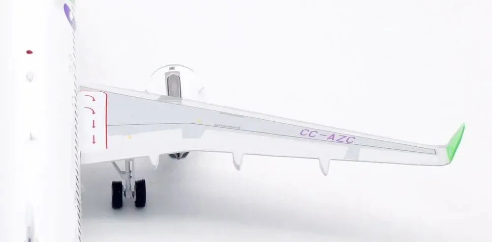 EL AVIADOR MODELS A320-251N SKY AIRLINE REG: CC-AZC