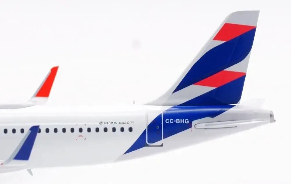 EL AVIADOR MODELS A320NEO LATAM "FIRST A320NEO AT SOUTH AMERICA" REG: CC-BHG