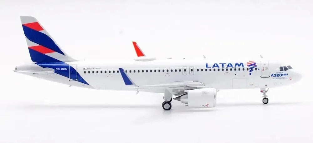 EL AVIADOR MODELS A320NEO LATAM "FIRST A320NEO AT SOUTH AMERICA" REG: CC-BHG