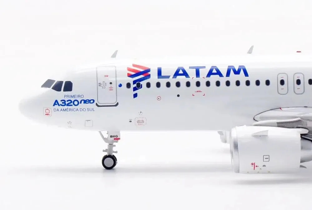 EL AVIADOR MODELS A320NEO LATAM "FIRST A320NEO AT SOUTH AMERICA" REG: CC-BHG