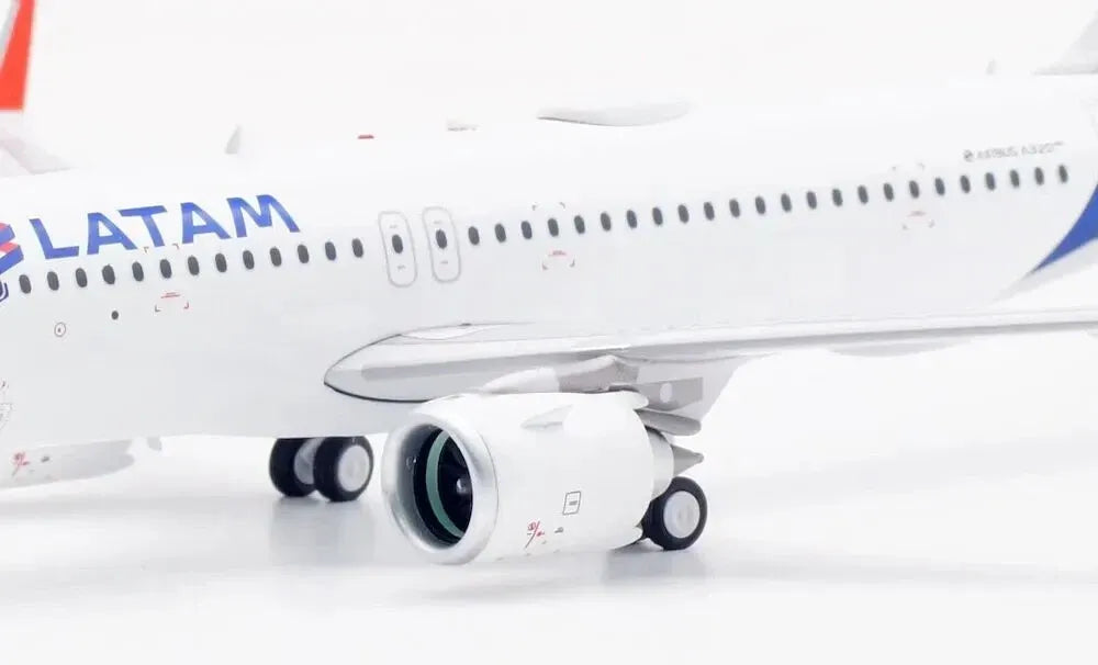 EL AVIADOR MODELS A320NEO LATAM "FIRST A320NEO AT SOUTH AMERICA" REG: CC-BHG