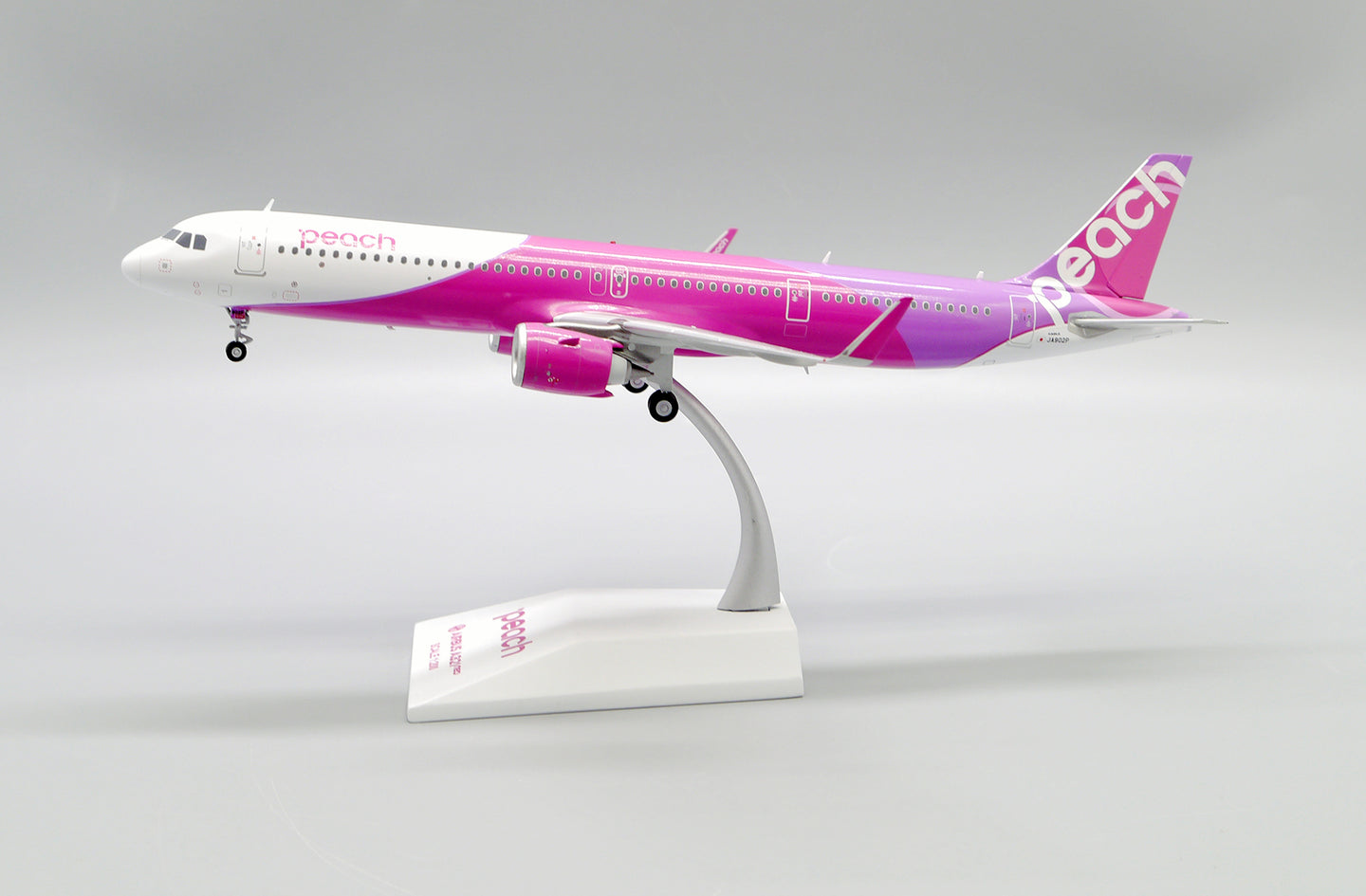 JCWINGS A321NEO PEACH REG: JA902P