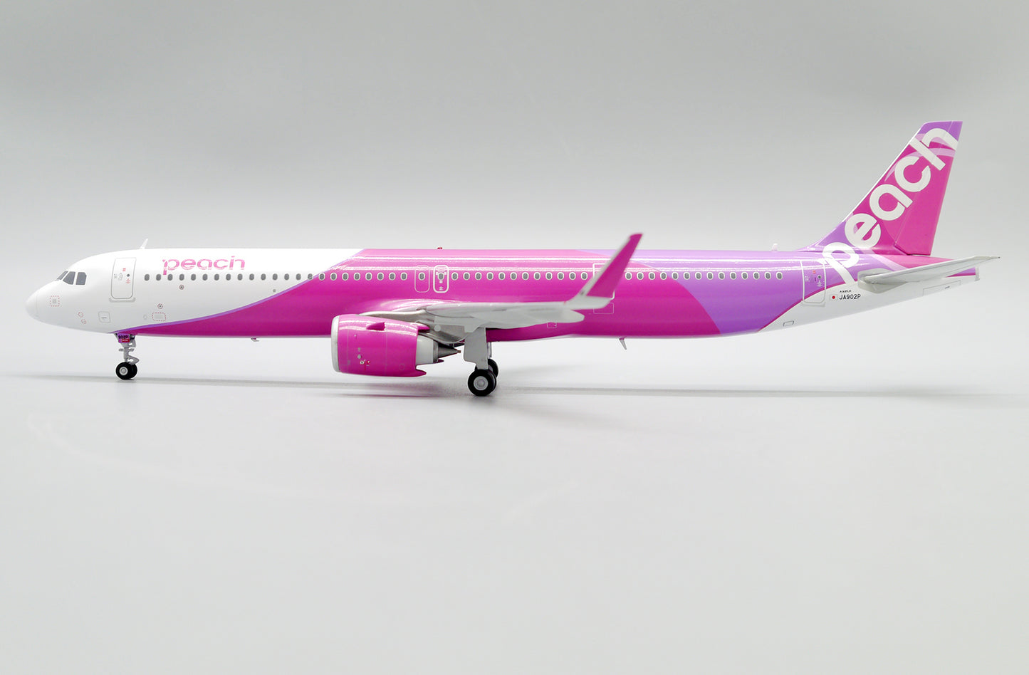 JCWINGS A321NEO PEACH REG: JA902P