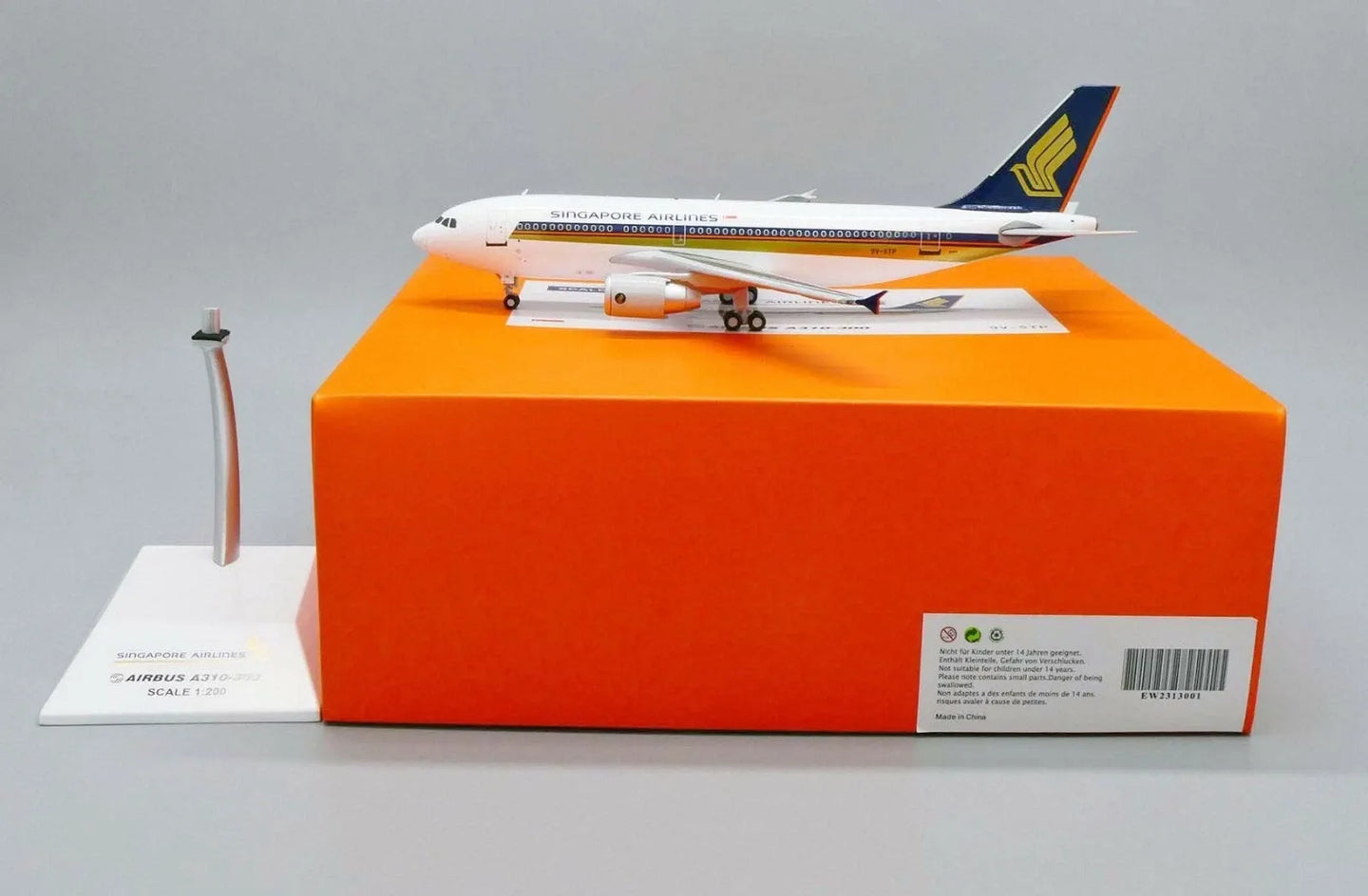 JCWINGS SINGAPORE AIRLINES A310-300 REG: 9V-STP