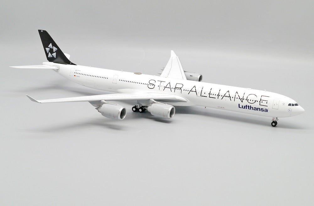 JC WINGS A340-600 LUFTHANSA "STAR ALLIANCE" REG: D-AIHC