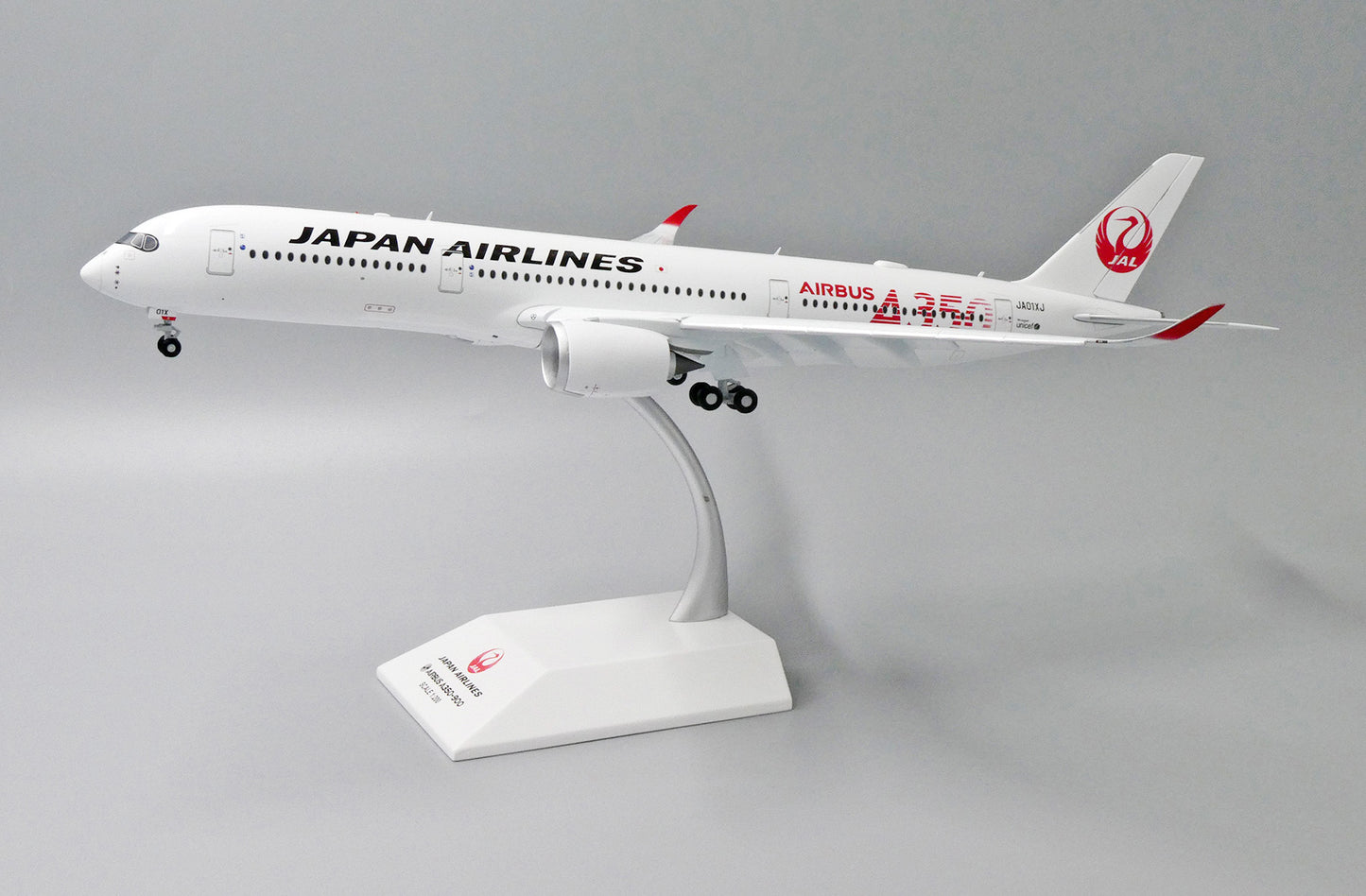 JCWINGS JAPAN AIRLINES A350-900 FLAPS DOWN REG: JA01XJ