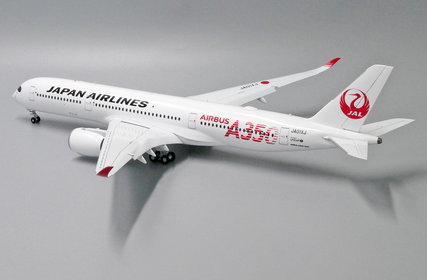 JCWINGS JAPAN AIRLINES A350-900 FLAPS DOWN REG: JA01XJ