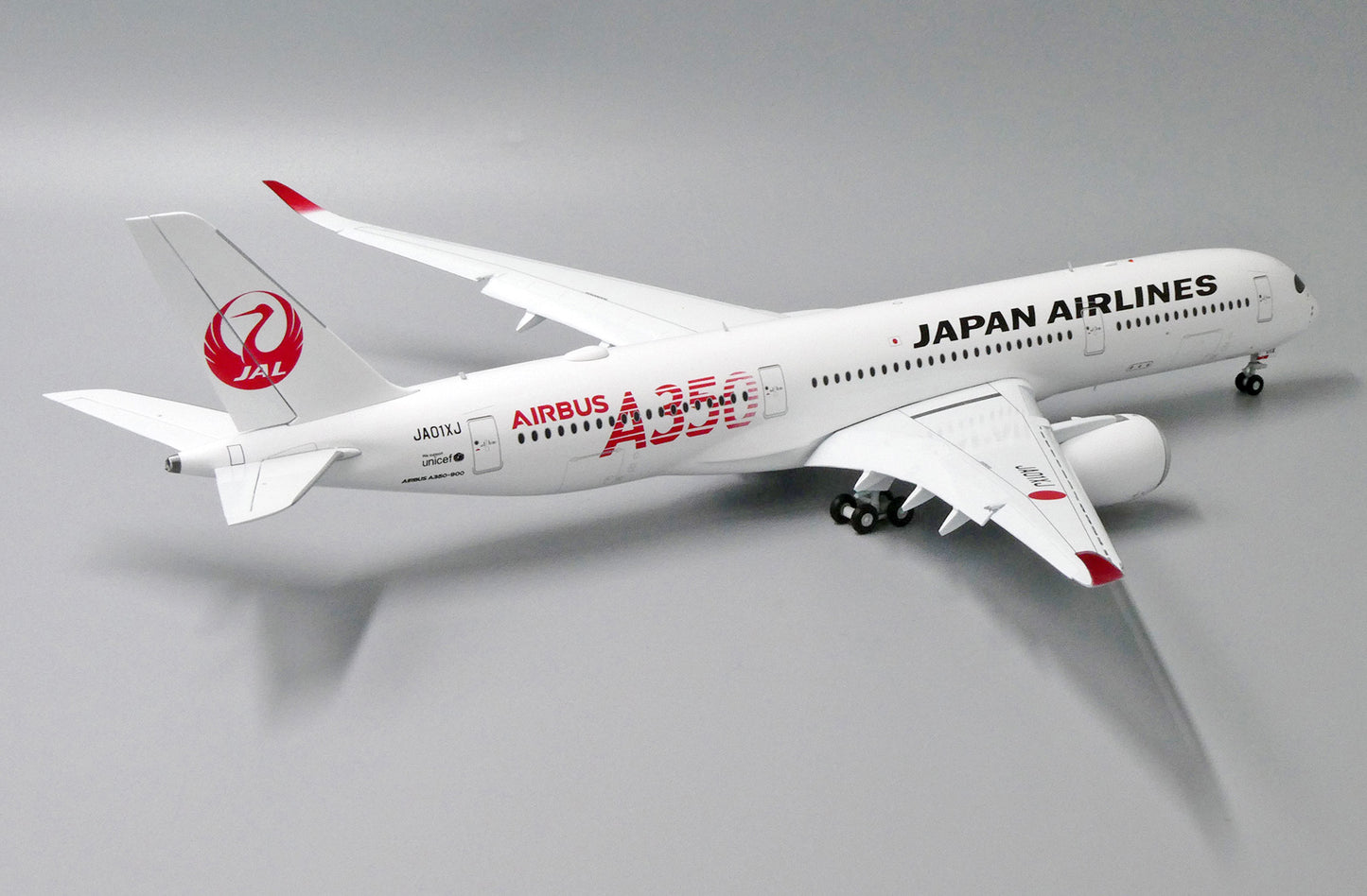 JCWINGS JAPAN AIRLINES A350-900 FLAPS DOWN REG: JA01XJ