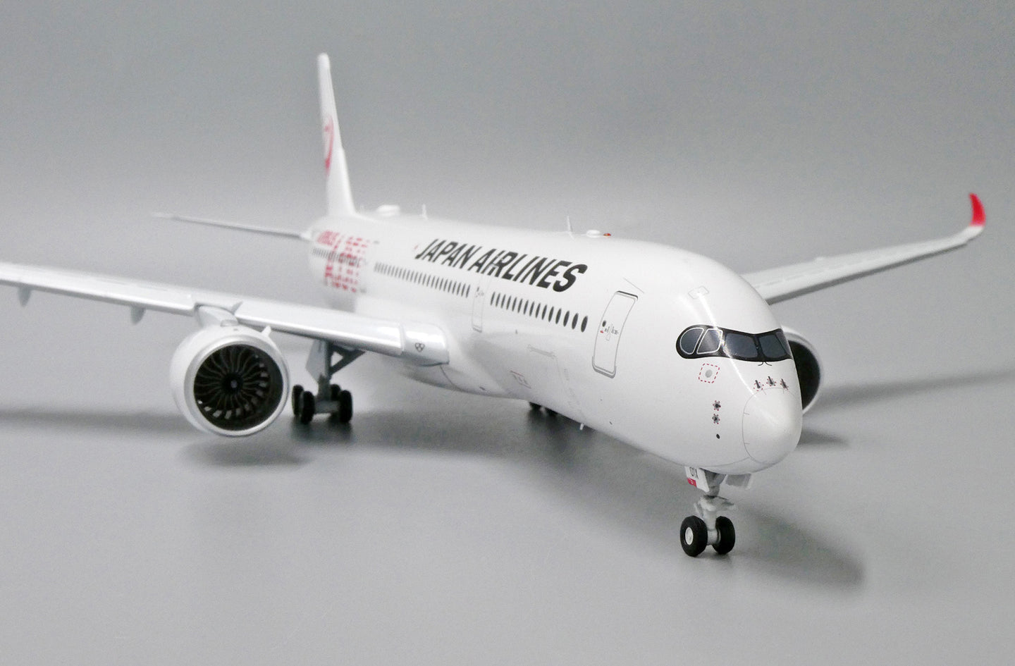 JCWINGS JAPAN AIRLINES A350-900 FLAPS DOWN REG: JA01XJ