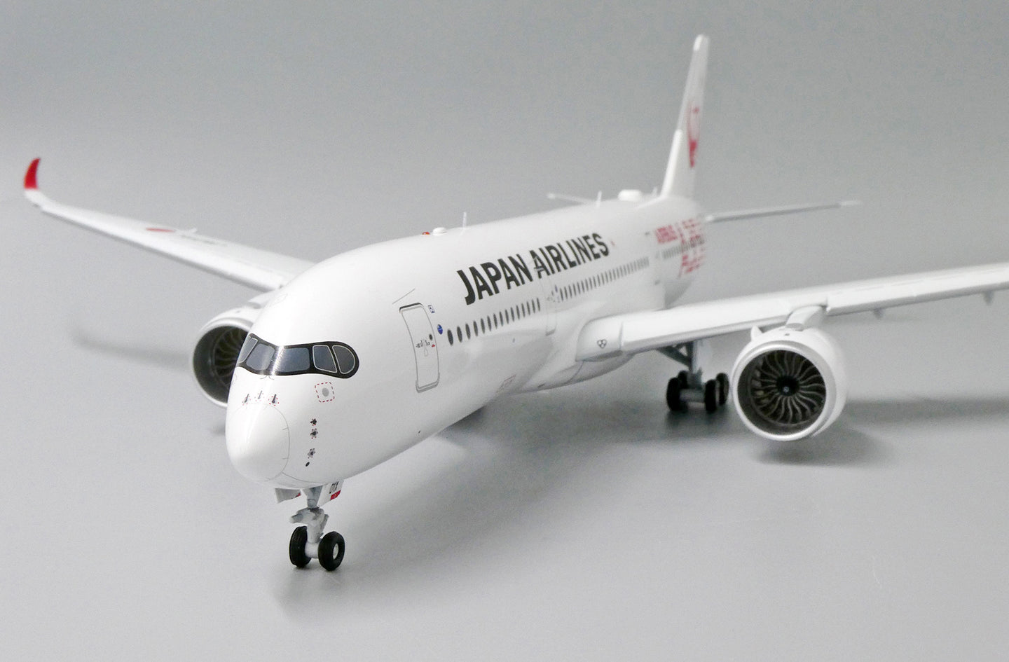 JCWINGS JAPAN AIRLINES A350-900 FLAPS DOWN REG: JA01XJ