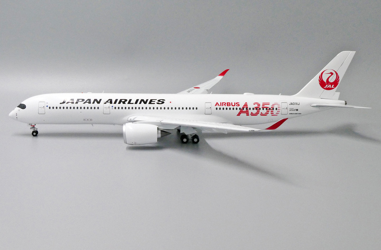 JCWINGS JAPAN AIRLINES A350-900 FLAPS DOWN REG: JA01XJ