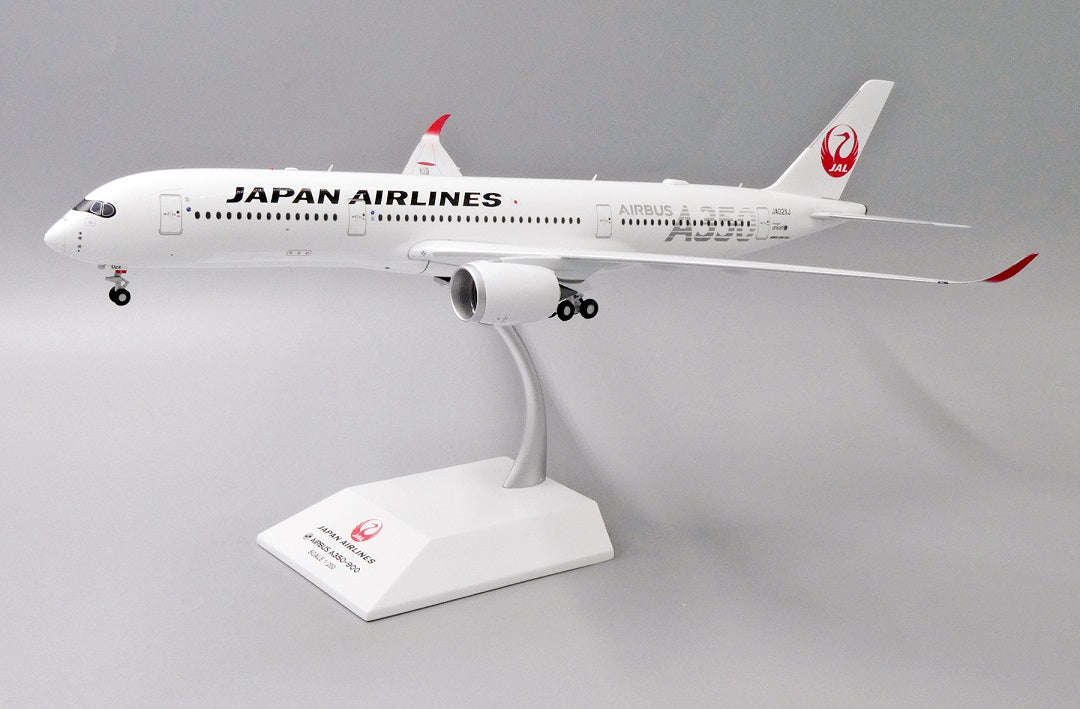 JC WINGS A350-900XWB JAPAN AIRLINES (JAL) "SILVER" REG: JA02XJ