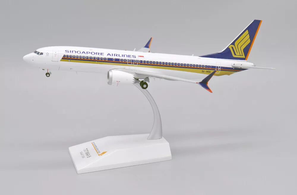 JC WINGS B737-8 MAX SINGAPORE AIRLINES REG: 9V-MBN