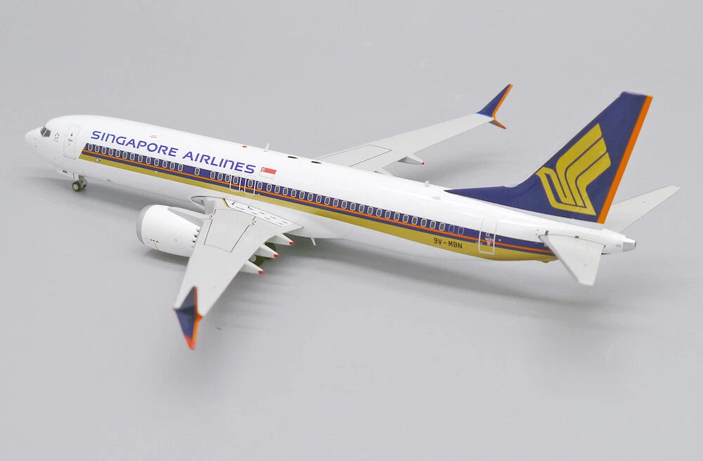 JC WINGS B737-8 MAX SINGAPORE AIRLINES REG: 9V-MBN