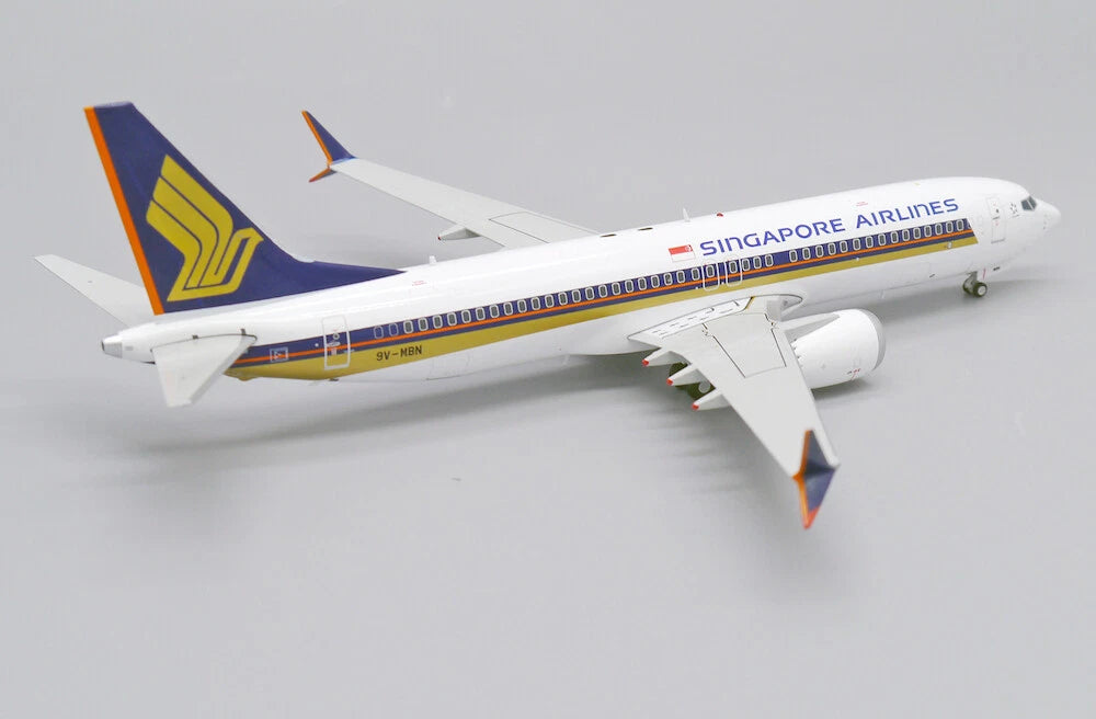 JC WINGS B737-8 MAX SINGAPORE AIRLINES REG: 9V-MBN