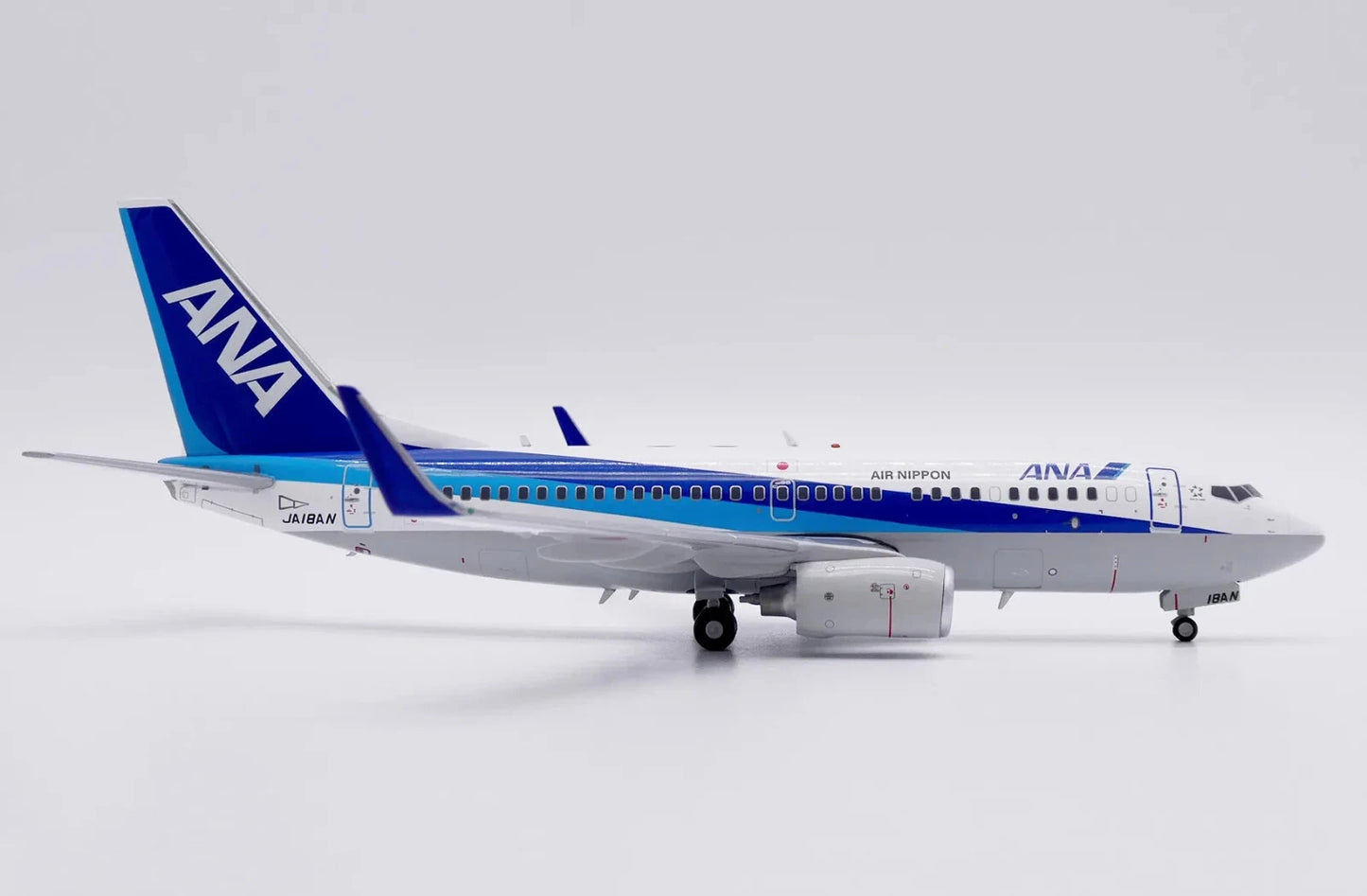 JC WINGS B737-700 ALL NIPPON AIRWAYS "AIR NIPPON" REG: JA18AN