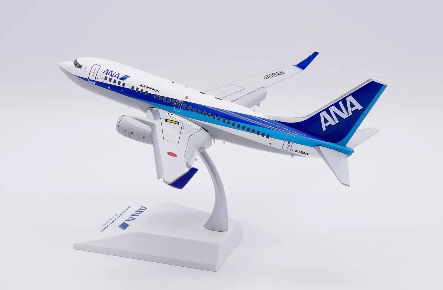 JC WINGS B737-700 ALL NIPPON AIRWAYS AIR NIPPON REG: JA18AN