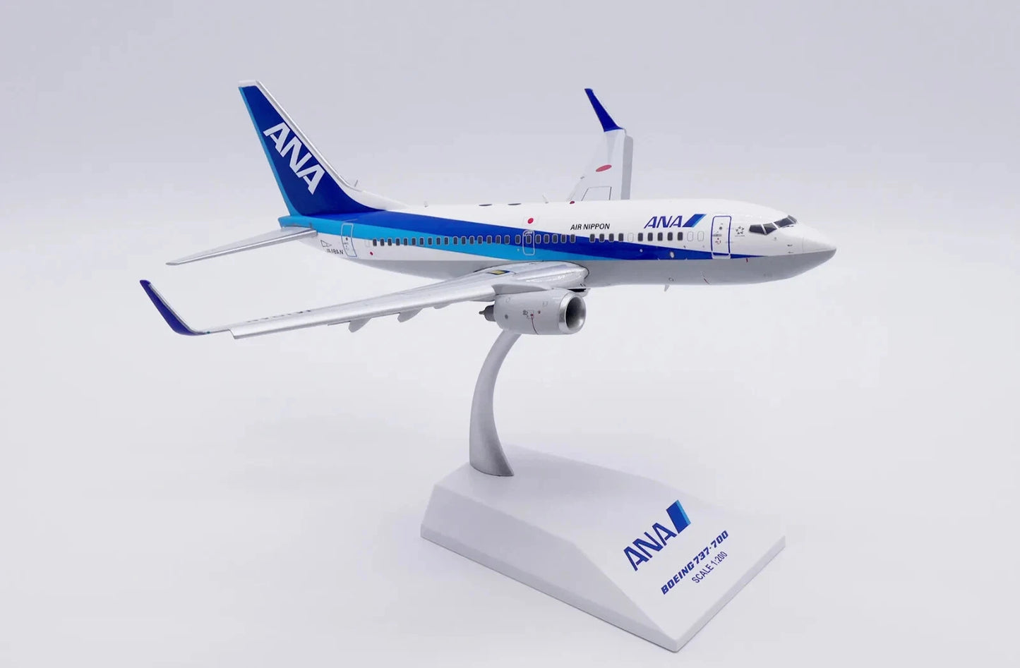 JC WINGS B737-700 ALL NIPPON AIRWAYS AIR NIPPON REG: JA18AN