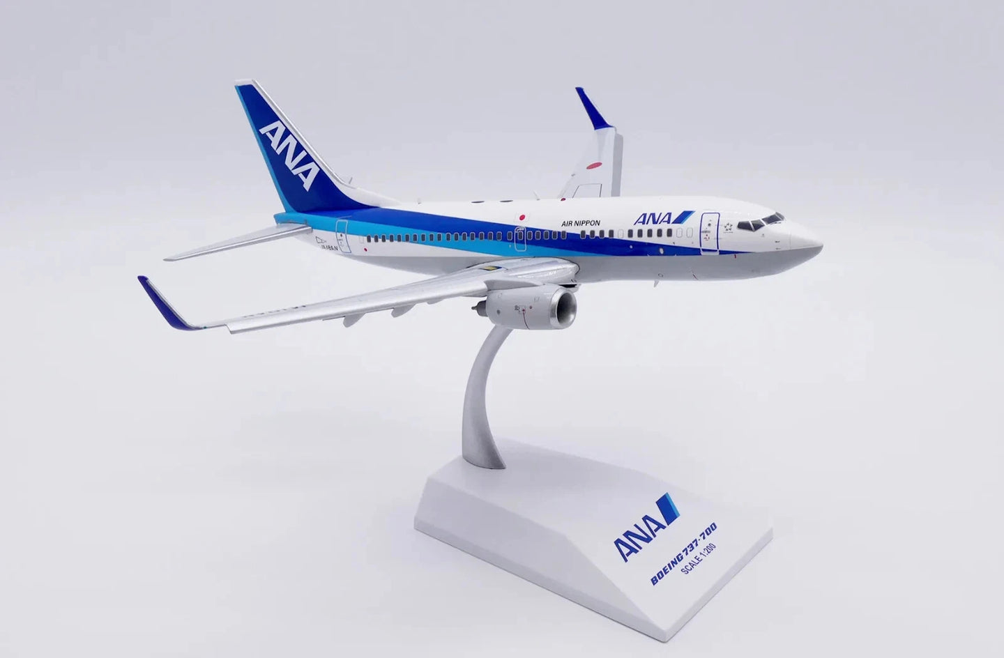 JC WINGS B737-700 ALL NIPPON AIRWAYS AIR NIPPON REG: JA18AN