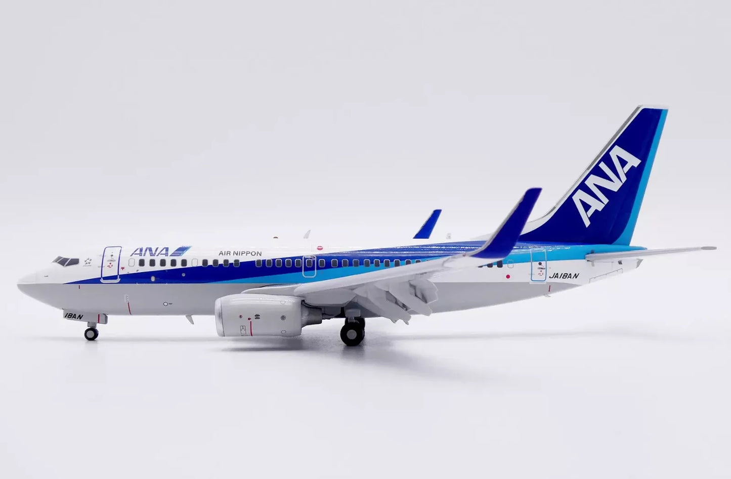 JC WINGS B737-700 ALL NIPPON AIRWAYS AIR NIPPON REG: JA18AN
