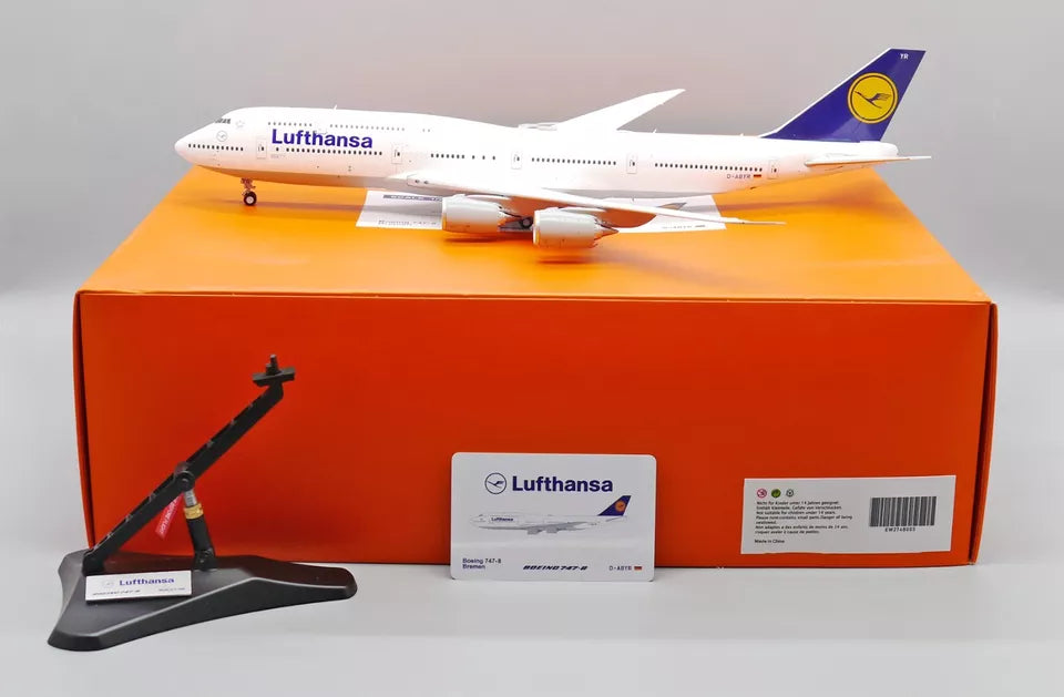 JC WINGS  B747-8 LUFTHANSA REG: D-ABYR