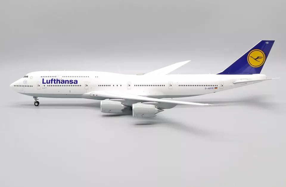 JC WINGS  B747-8 LUFTHANSA REG: D-ABYR