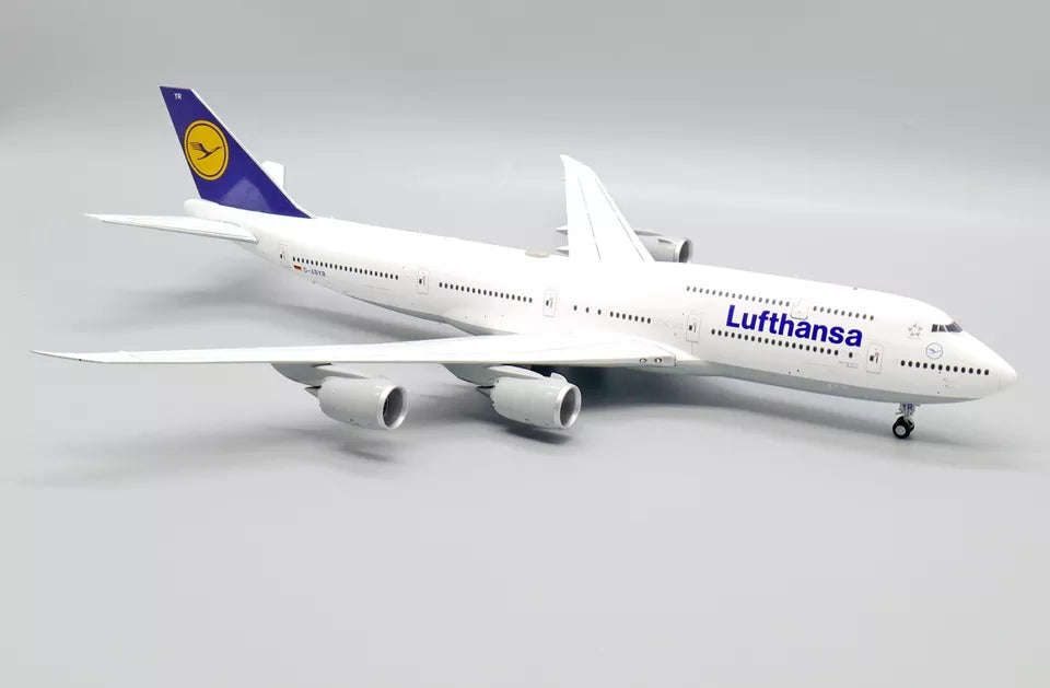 JC WINGS  B747-8 LUFTHANSA REG: D-ABYR