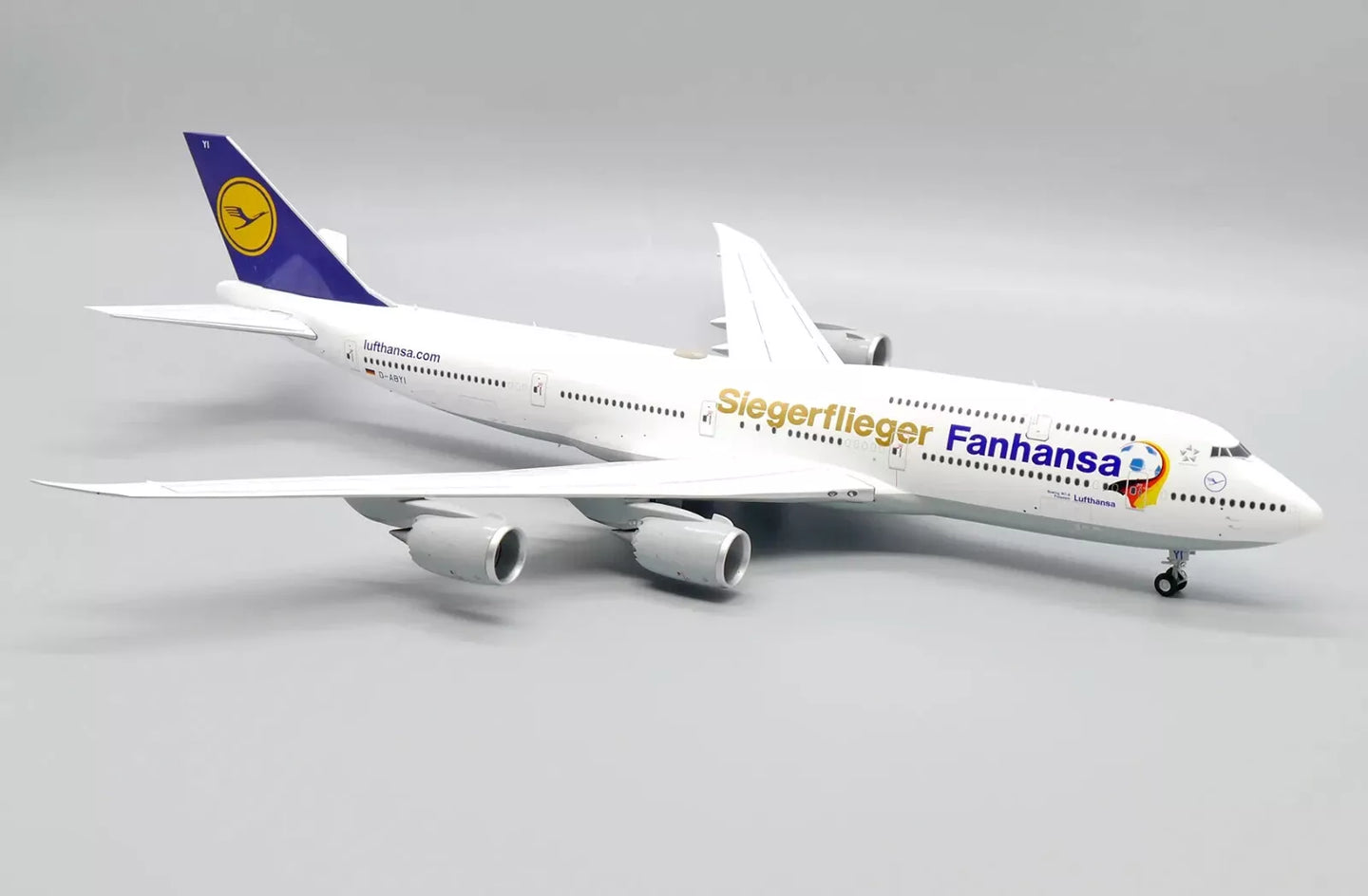 JC WINGS B747-8 LUFTHANSA "FANHANSA SIEGERFLIEGER" REG: D-ABYI