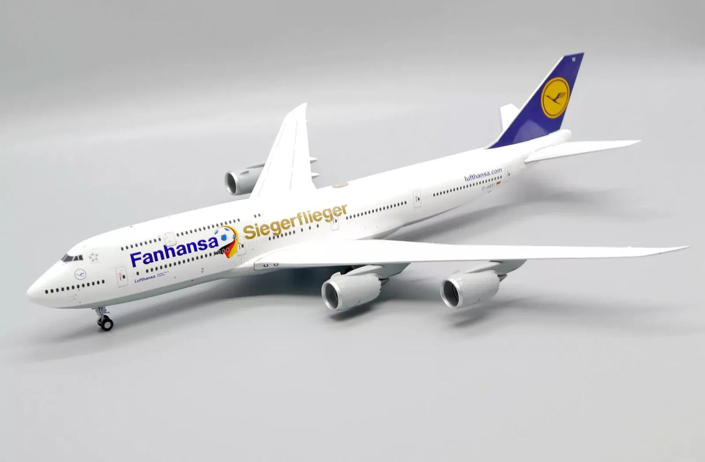 JC WINGS B747-8 LUFTHANSA "FANHANSA SIEGERFLIEGER" REG: D-ABYI