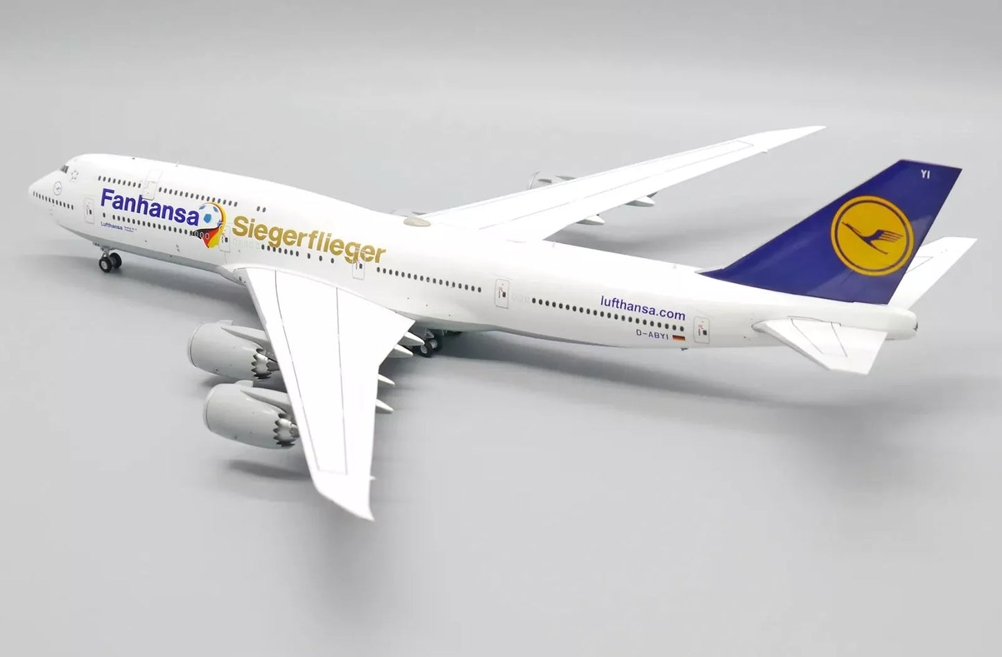 JC WINGS B747-8 LUFTHANSA "FANHANSA SIEGERFLIEGER" REG: D-ABYI