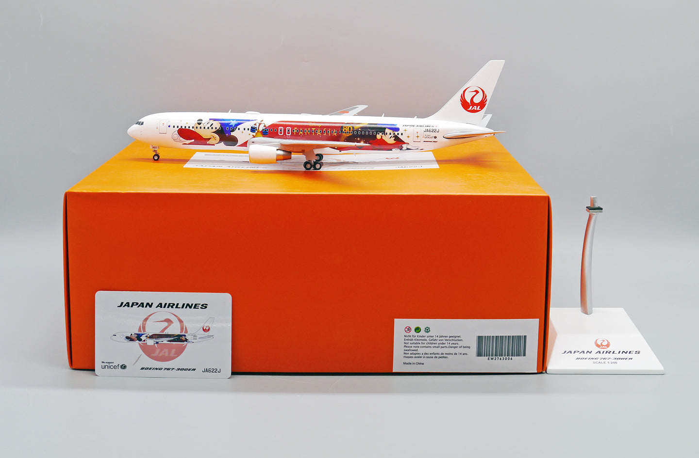 JC WINGS B767(ER) JAPAN AIRLINES (JAL) "DISNEY LIVERY" REG: JA622J