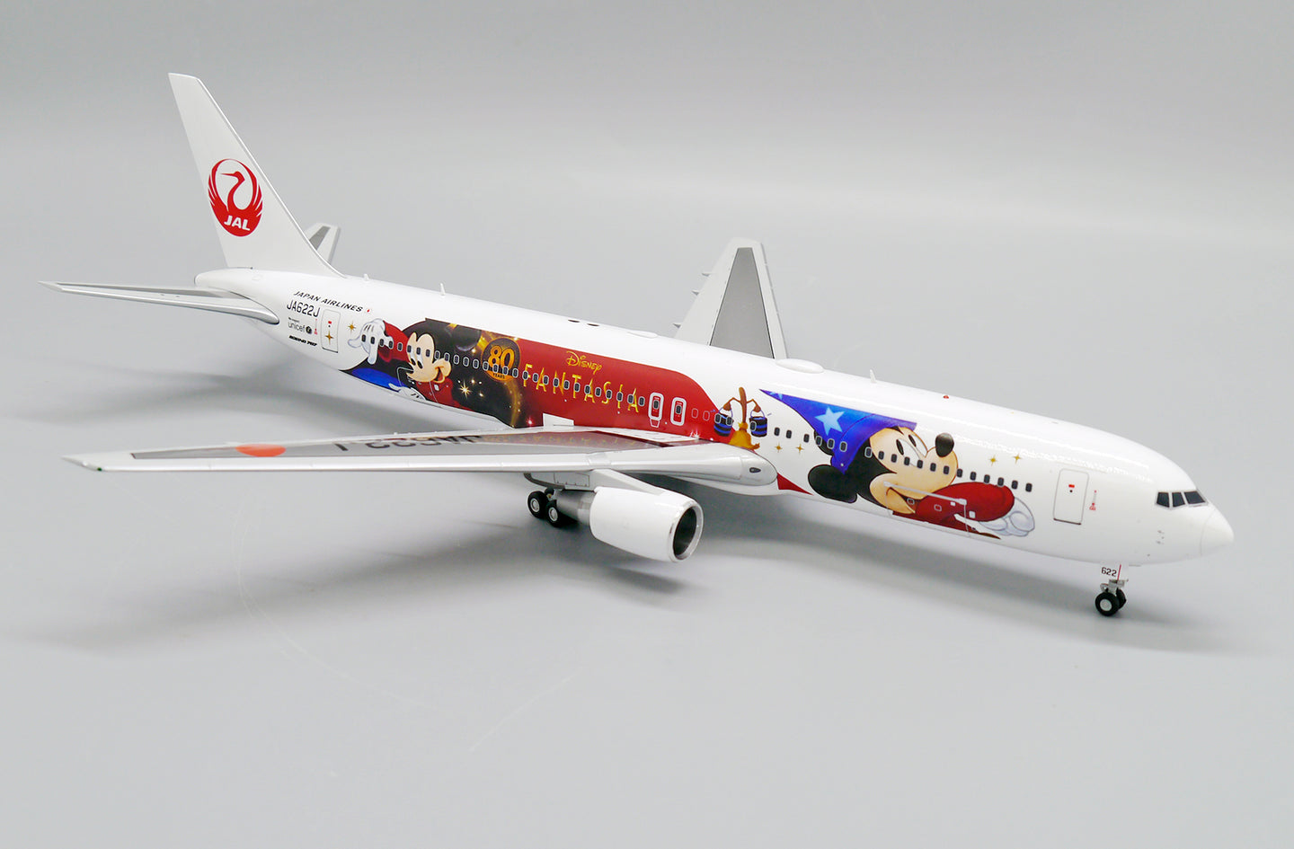 JC WINGS B767(ER) JAPAN AIRLINES (JAL) "DISNEY LIVERY" REG: JA622J