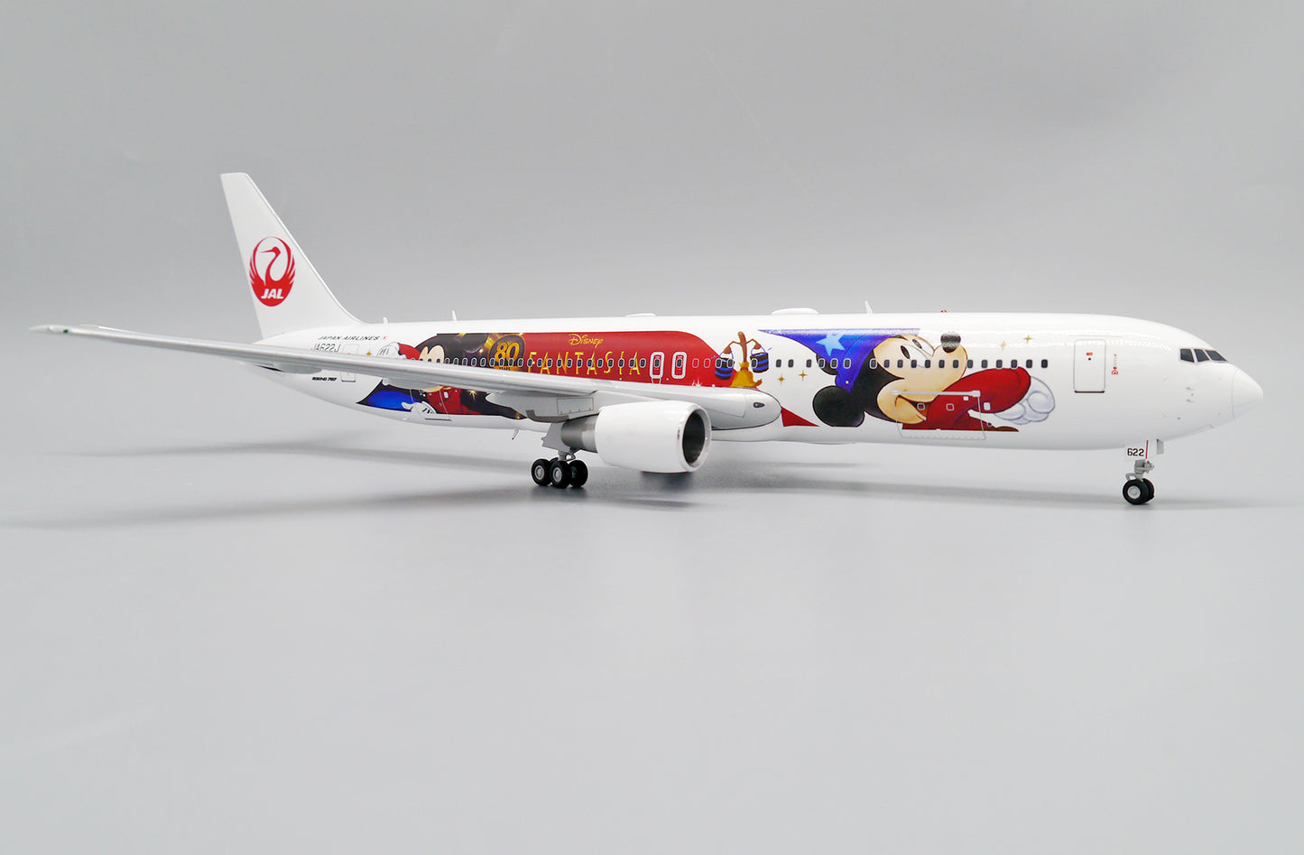 JC WINGS B767(ER) JAPAN AIRLINES (JAL) "DISNEY LIVERY" REG: JA622J